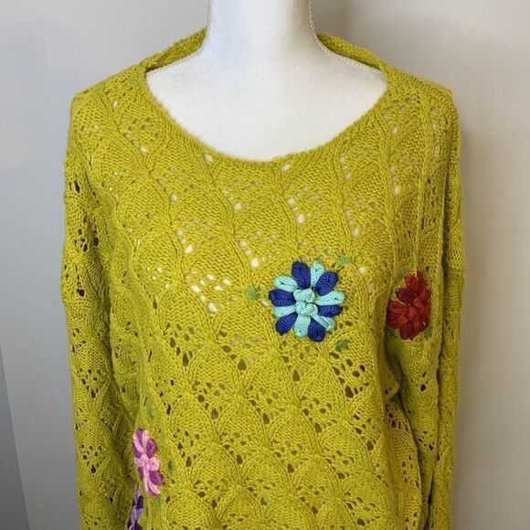V Christina Womens Sweater XL Crochet Granny Cottage Core Dijon Yellow Floral - Picture 2 of 9